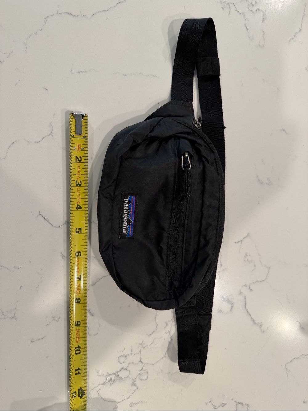 Patagonia Ultralight Black Hole Hip Bag - Picture 2 of 4